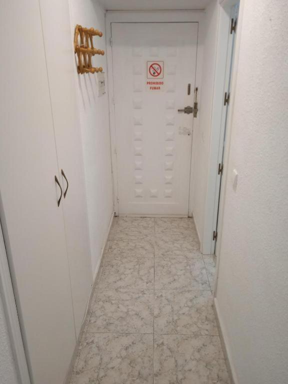 Budget Beachside Sleeps 2 Basic No-frills Just Steps From The Apartment Benalmadena